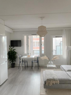 Modern one bedroom Apartment with Sauna near Airport, Vantaa
